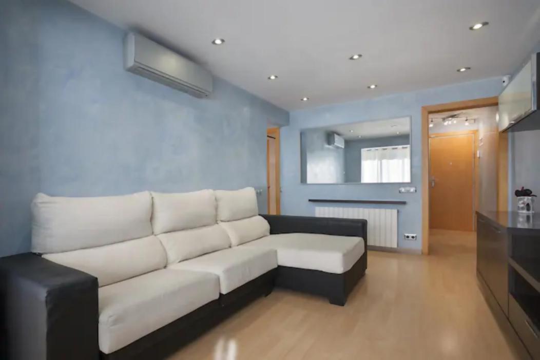 Apartamento Playa Con Piscina Parking Y 2 Habitac Castelldefels Exteriör bild